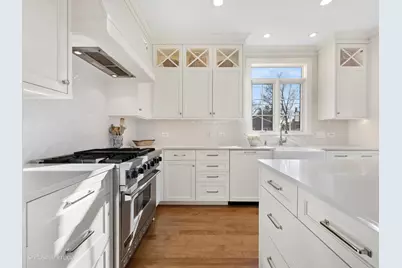 236 Holmes Avenue, Clarendon Hills, IL 60514 - Photo 4