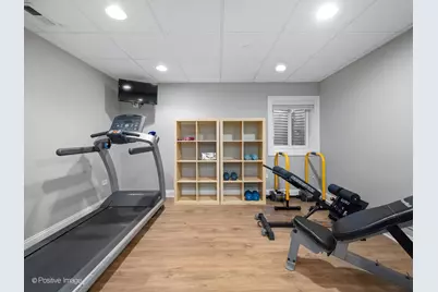 236 Holmes Avenue, Clarendon Hills, IL 60514 - Photo 30