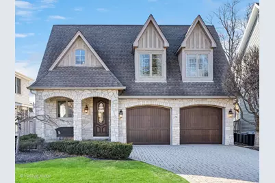 236 Holmes Avenue, Clarendon Hills, IL 60514 - Photo 1