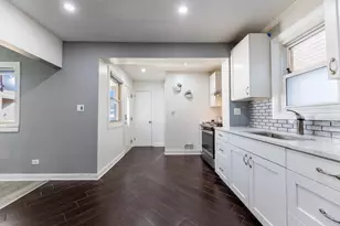 5227 S Neenah Ave, Chicago, IL 60638 - Photo 8