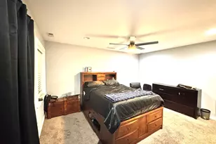 8544 S Essex Ave, Chicago, IL 60617 - Photo 18