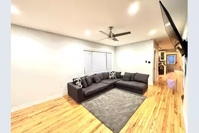 8544 S Essex Avenue, Chicago, IL 60617 - Photo 4