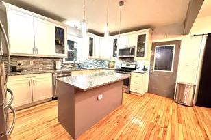 8544 S Essex Ave, Chicago, IL 60617 - Photo 10