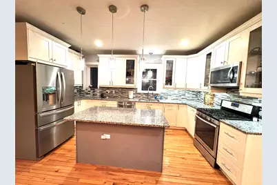 8544 S Essex Avenue, Chicago, IL 60617 - Photo 12