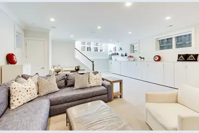 2935 N Seeley Avenue, Chicago, IL 60618 - Photo 42