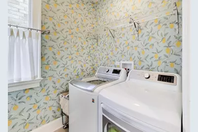 2935 N Seeley Avenue, Chicago, IL 60618 - Photo 38