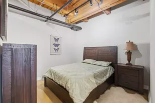 225 W Huron St, Chicago, IL 60654 - Photo 6