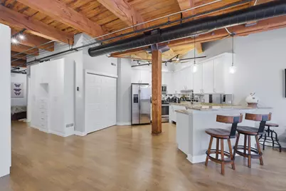 225 W Huron Street #313, Chicago, IL 60654 - Photo 16