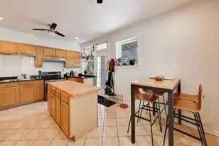 1221 E 53rd St, Chicago, IL 60615 - Photo 14