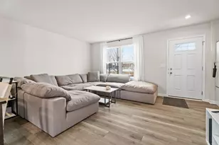 683 Wild Prairie Point, Hampshire, IL 60140 - Photo 4