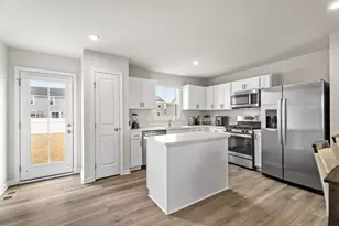 683 Wild Prairie Point, Hampshire, IL 60140 - Photo 8