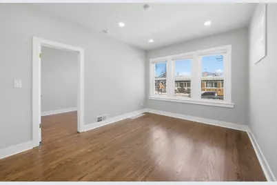 5544 S California Avenue, Chicago, IL 60629 - Photo 2