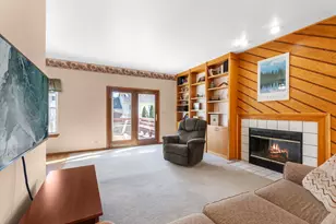 648 Thunderbird Trail, Carol Stream, IL 60188 - Photo 6