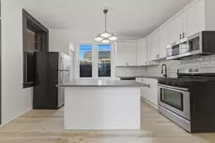 2420 S Sawyer Ave, Chicago, IL 60623 - Photo 10