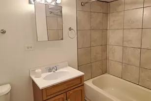 5310 W Pensacola Ave, Chicago, IL 60641 - Photo 8