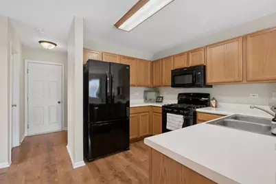 961 Sumac Court, Lindenhurst, IL 60046 - Photo 4