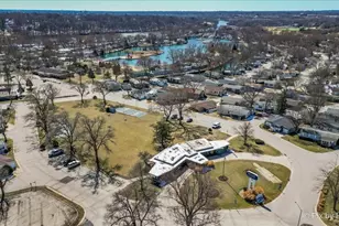 173 Northshore Rd, Elgin, IL 60123 - Photo 32