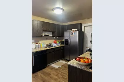 911 Jericho Road, Aurora, IL 60506 - Photo 2