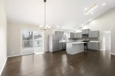 39525 N Highview Drive, Antioch, IL 60002 - Photo 2