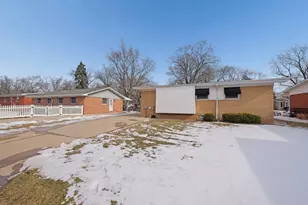 248 N Gay Ct, Glenwood, IL 60425 - Photo 18