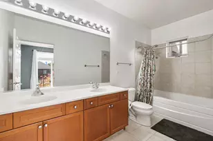 1421 S Halsted St, Chicago, IL 60607 - Photo 16