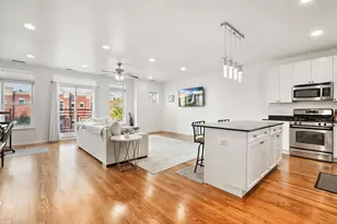 1421 S Halsted St, Chicago, IL 60607 - Photo 2