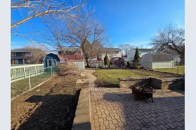331 Lawn Terrace, Round Lake, IL 60073 - Photo 18