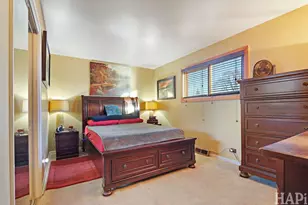 411 W Diversey Ave, Addison, IL 60101 - Photo 12