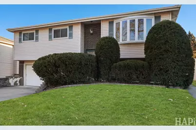 411 W Diversey Avenue, Addison, IL 60101 - Photo 2