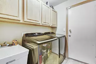 22518 Plum Creek Dr, Sauk Village, IL 60411 - Photo 10