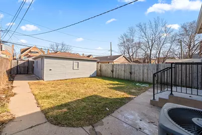 4635 S Keating Avenue, Chicago, IL 60632 - Photo 4