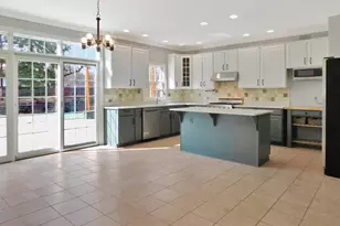 6594 Rolling Hedge Ln, Rockford, IL 61108 - Photo 8