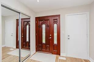 1040 Borden Dr, Roselle, IL 60172 - Photo 4