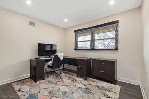 11N958 Almora Terrace, Elgin, IL 60124 - Photo 14