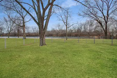 25010 S Canal Street, Channahon, IL 60410 - Photo 4