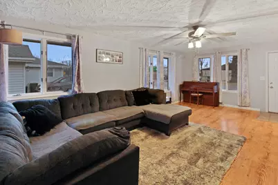 25010 S Canal Street, Channahon, IL 60410 - Photo 6