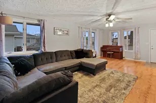 25010 S Canal St, Channahon, IL 60410 - Photo 6