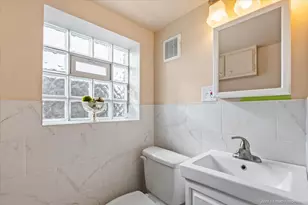 8855 S Richmond Ave, Evergreen Park, IL 60805 - Photo 22