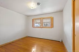 8855 S Richmond Ave, Evergreen Park, IL 60805 - Photo 16