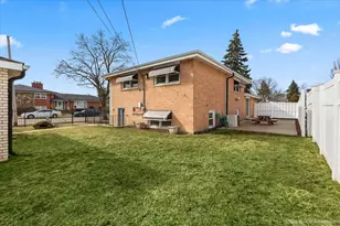 8855 S Richmond Ave, Evergreen Park, IL 60805 - Photo 26