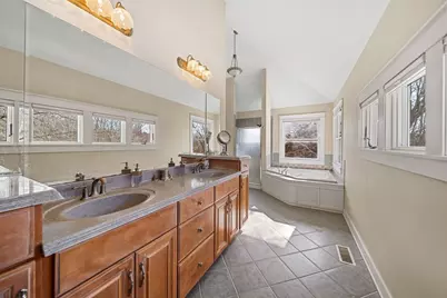 7N072 Willowbrook Drive, Saint Charles, IL 60175 - Photo 24