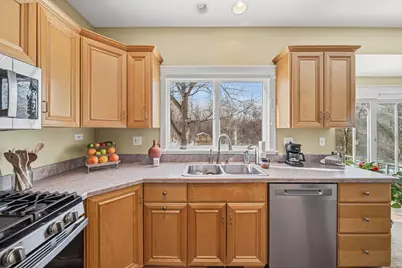 7N072 Willowbrook Drive, Saint Charles, IL 60175 - Photo 10