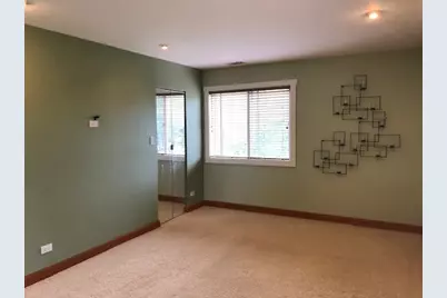 725 W Huntington Commons Road #401, Mount Prospect, IL 60056 - Photo 10