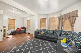 12045 S Eggleston Ave, Chicago, IL 60628 - Photo 14