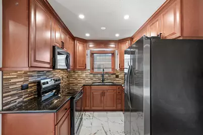 7242 W 86th Street #3A, Bridgeview, IL 60455 - Photo 8