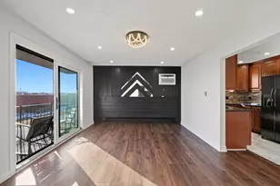 7242 W 86th St, Bridgeview, IL 60455 - Photo 2