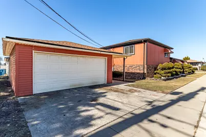 1101 Lucas Street, Calumet City, IL 60409 - Photo 16