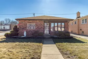 1101 Lucas St, Calumet City, IL 60409 - Photo 4