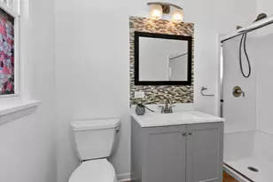 18 S Hudson St, Westmont, IL 60559 - Photo 10