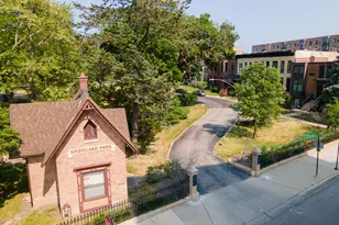 619 E Groveland Park, Chicago, IL 60653 - Photo 32